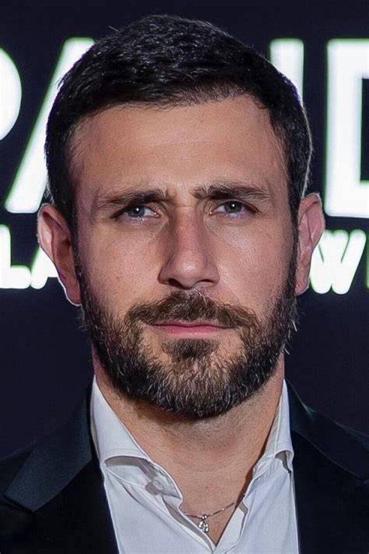 Carlos Ferro