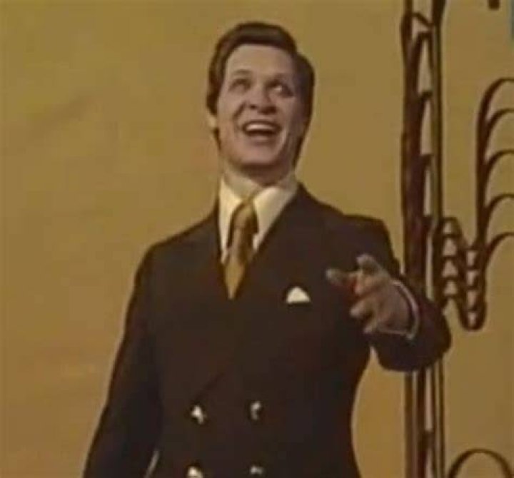 Eduard Khil