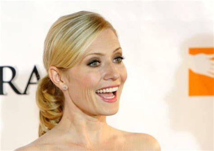 Emily Procter Bio, Net Worth, Married, Husband, Baby, Height, Measurements