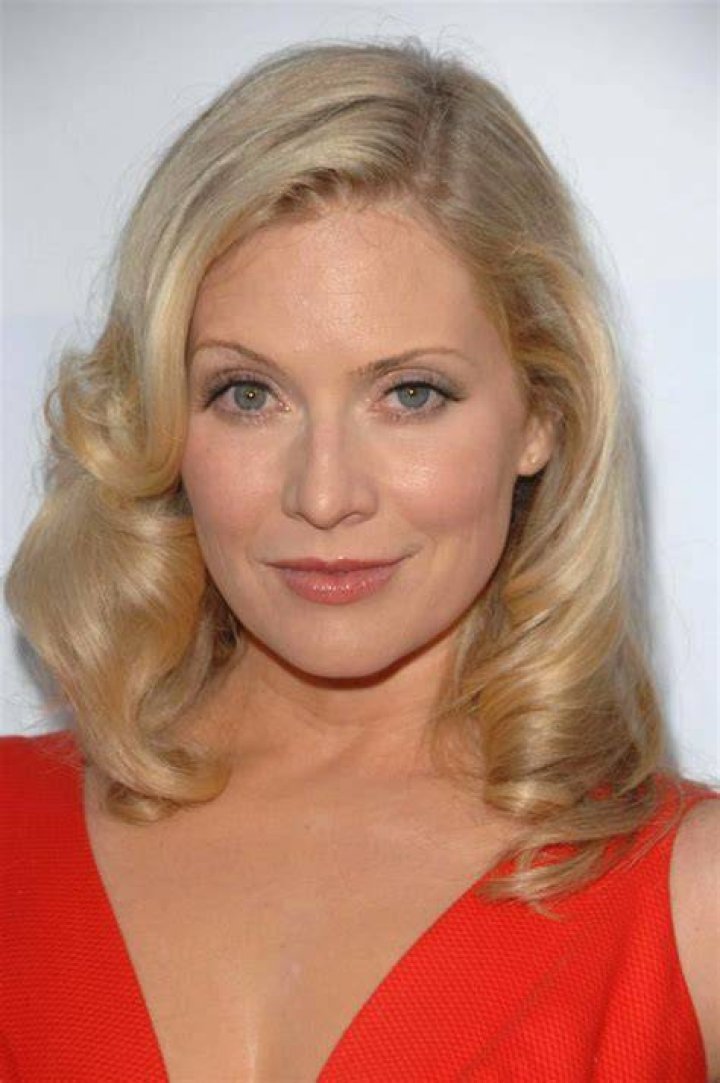 Emily Procter Bio