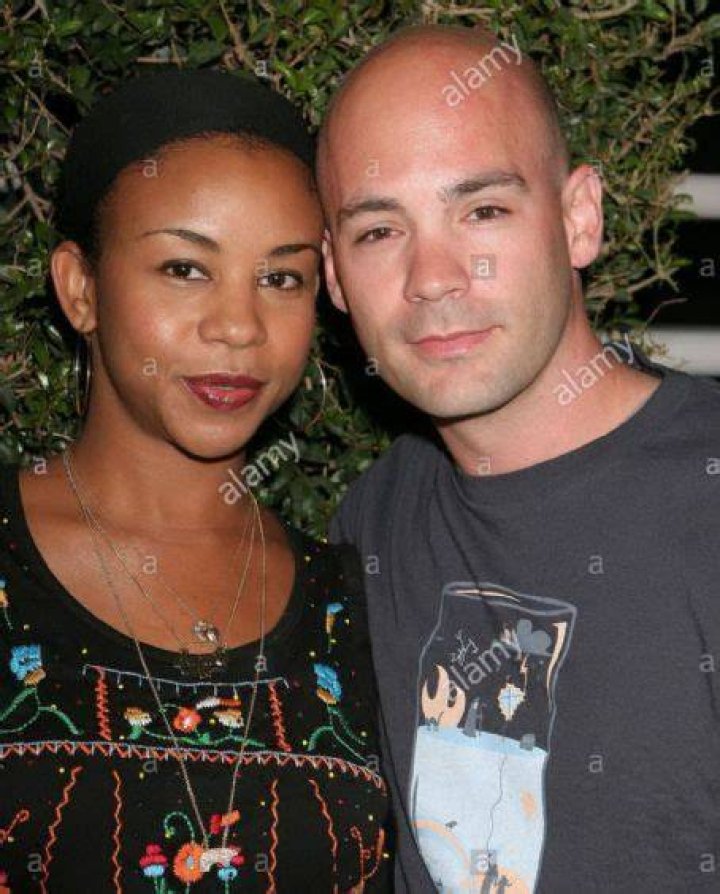 Jesse Pforzheimer, Aasha Davis's Husband