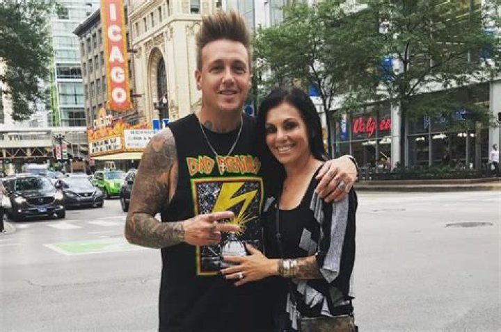 Kelly Shaddix, Jacoby Shaddix's Wife