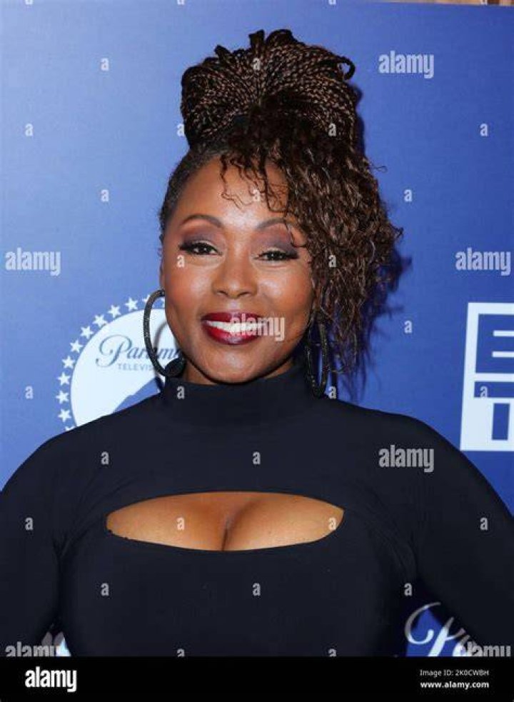 Ptosha Storey