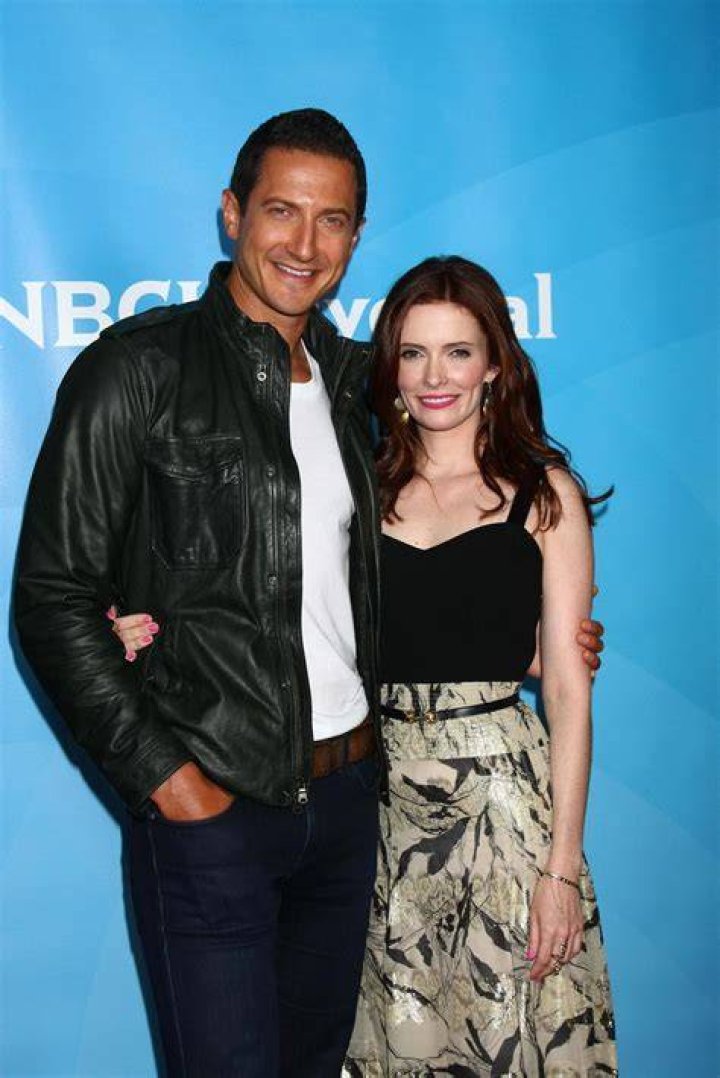 Sasha-Roiz Sasha Roiz Married, Wife, Gay, Height, Body Measurements, Bio