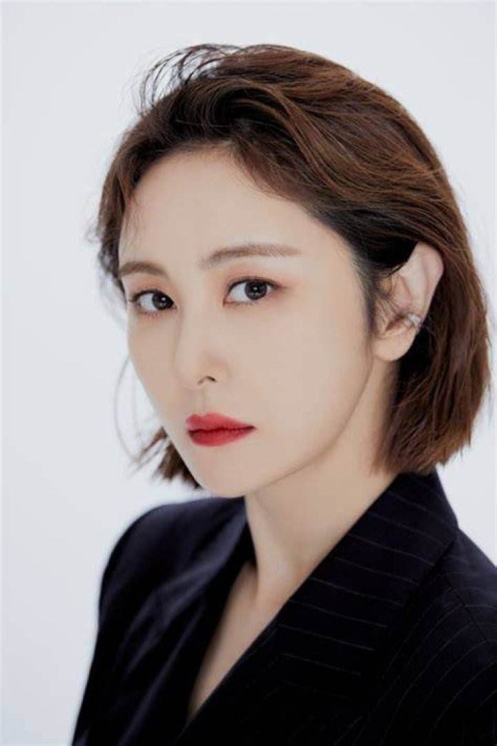 Son Eun-seo