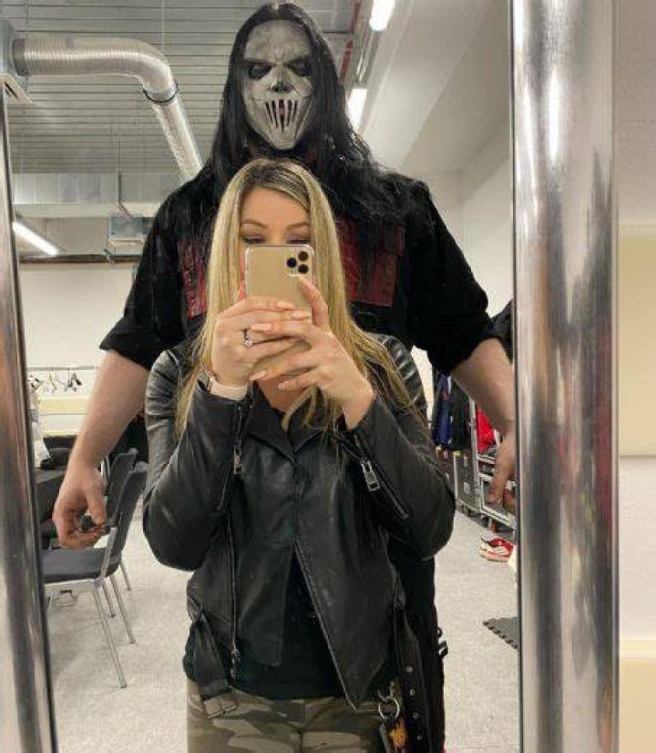 Stacy Riley, Mick Thomson's Wife