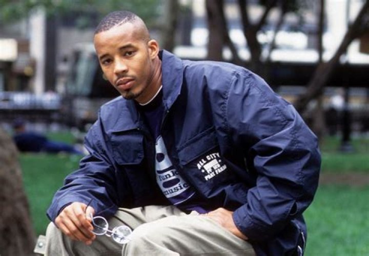 Warren G